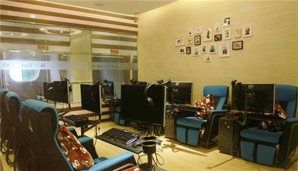 網(wǎng)吧一體沙發(fā)裝修效果圖