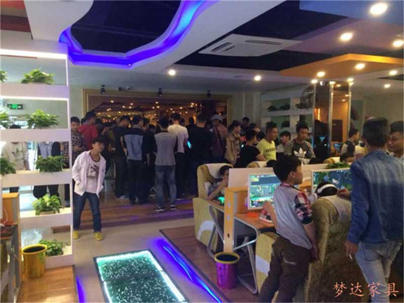 瑟紋網(wǎng)絡(luò)會所網(wǎng)咖沙發(fā)裝修效果圖