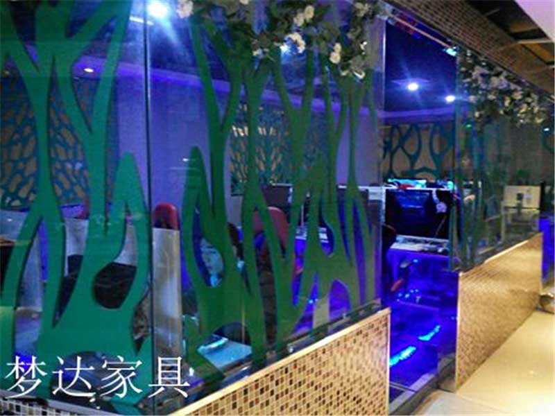 九牛連鎖網(wǎng)吧網(wǎng)吧桌椅沙發(fā)裝修效果圖