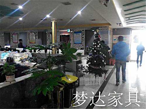 超然網(wǎng)吧桌椅沙發(fā)裝修效果圖