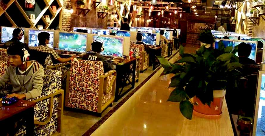 夢達皮藝網(wǎng)吧沙發(fā)裝修效果圖