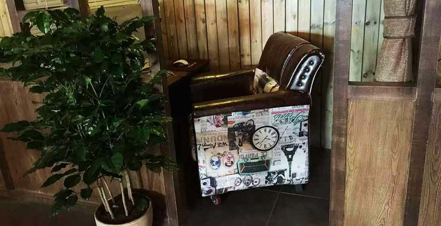 夢達(dá)網(wǎng)吧沙發(fā)座椅裝修效果圖