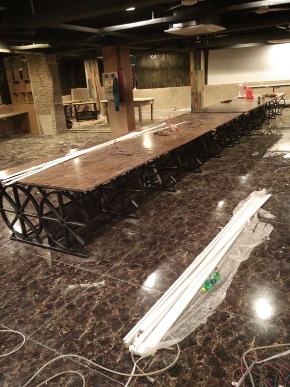 奇遇網(wǎng)咖桌椅沙發(fā)裝修效果圖