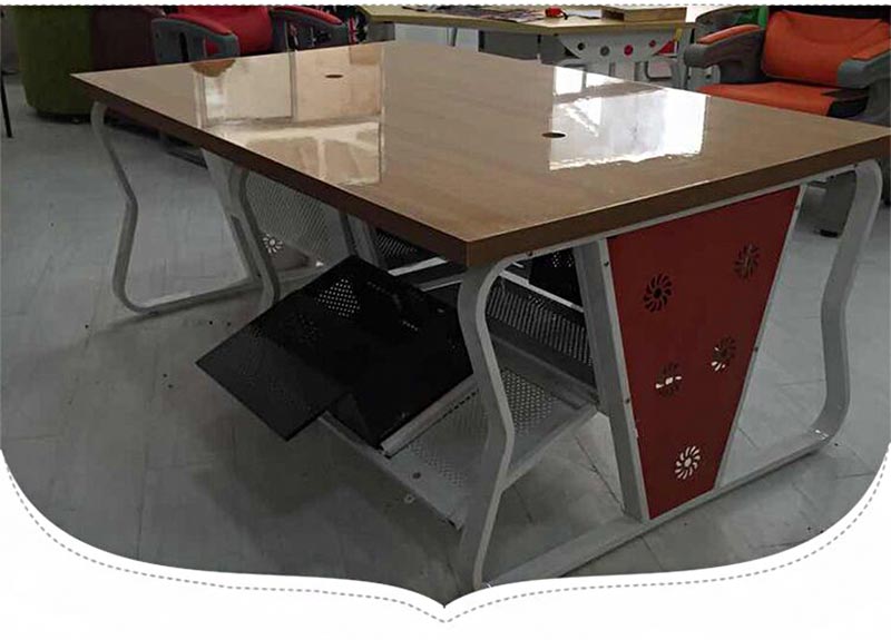 夢(mèng)達(dá)防火板網(wǎng)吧桌裝修效果圖