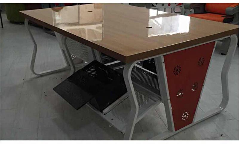 夢(mèng)達(dá)防火板網(wǎng)吧桌裝修效果圖