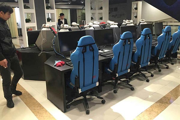 網(wǎng)吧椅裝修實(shí)拍圖