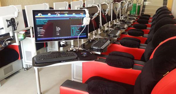 網(wǎng)吧一體沙發(fā)裝修效果圖