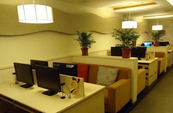 網(wǎng)吧桌椅裝修效果圖