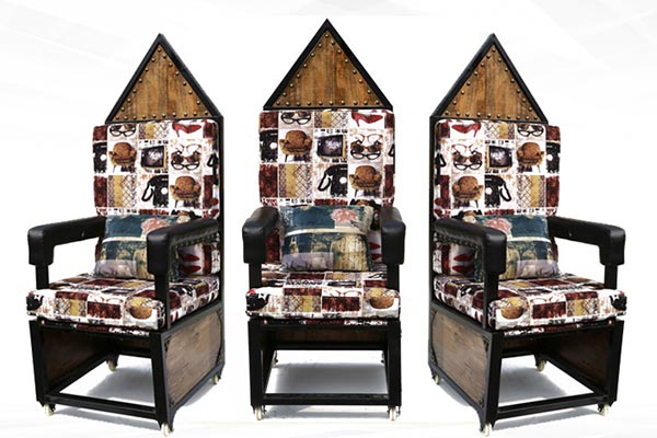 網(wǎng)吧桌椅圖片