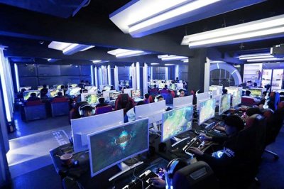 網(wǎng)吧桌椅的日常保養(yǎng)方法！