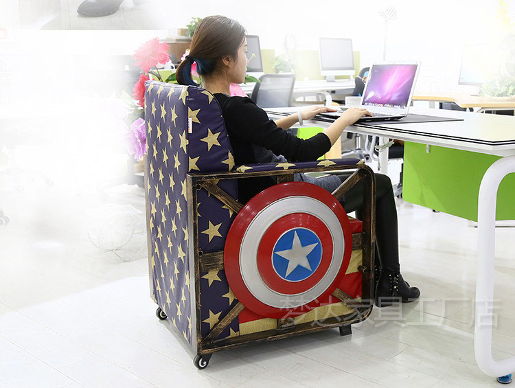 夢(mèng)達(dá)鐵藝網(wǎng)吧沙發(fā)裝修效果圖