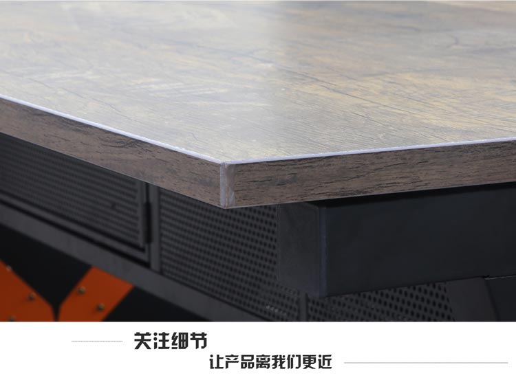 夢達(dá)網(wǎng)吧電競桌桌腳工藝特寫