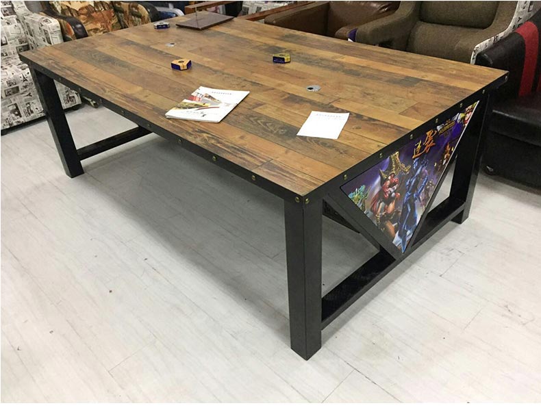 夢達(dá)網(wǎng)吧隱形機箱電腦桌實拍圖