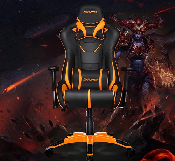 夢達最新款網(wǎng)吧電競椅圖片