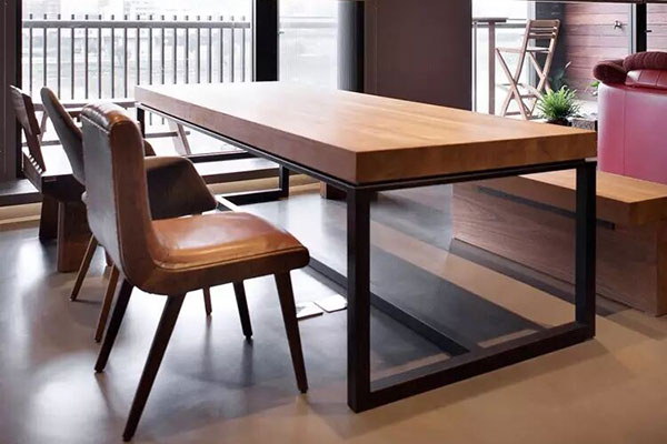 網(wǎng)吧桌子圖片